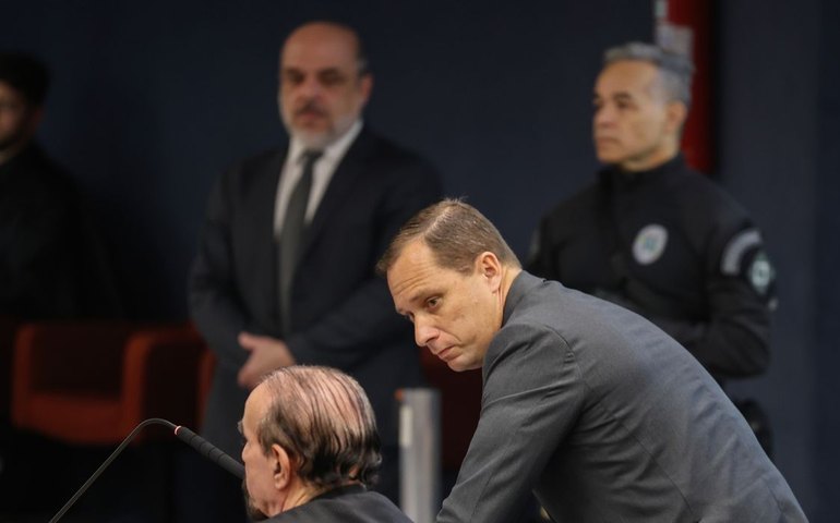 Mauro Cid passa por audiência no STF e retira tornozeleira eletrônica