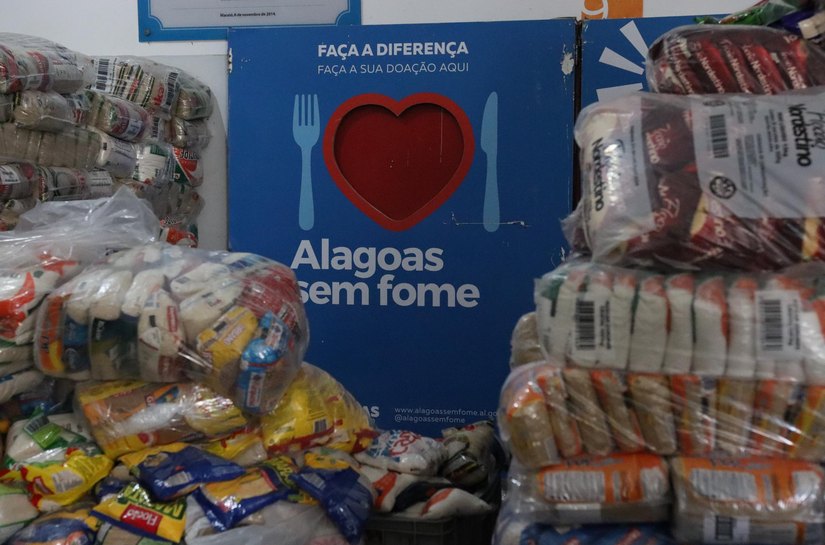Detran/AL entrega 6 toneladas de alimentos ao Alagoas Sem Fome