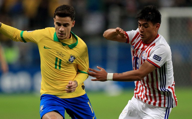 Brasil encara o Paraguai em Assunção com expectativa de manifesto dos jogadores