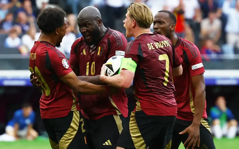 Eslováquia x Romênia na Eurocopa: onde assistir, horário e prováveis escalações do jogo