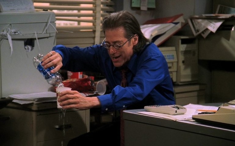 Richard Lewis, de 'Two And A Half Men', morre aos 76 anos