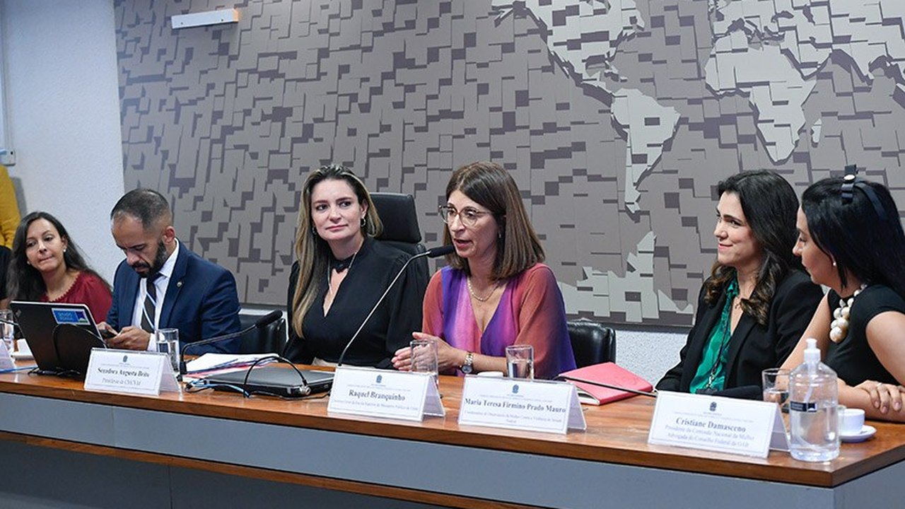 Para debatedoras, redução da violência política depende de ocupação do poder
