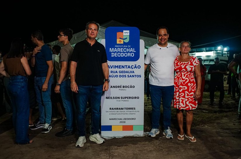 Prefeitura de Marechal Deodoro inaugura pavimentação de oito ruas no povoado Cabreiras