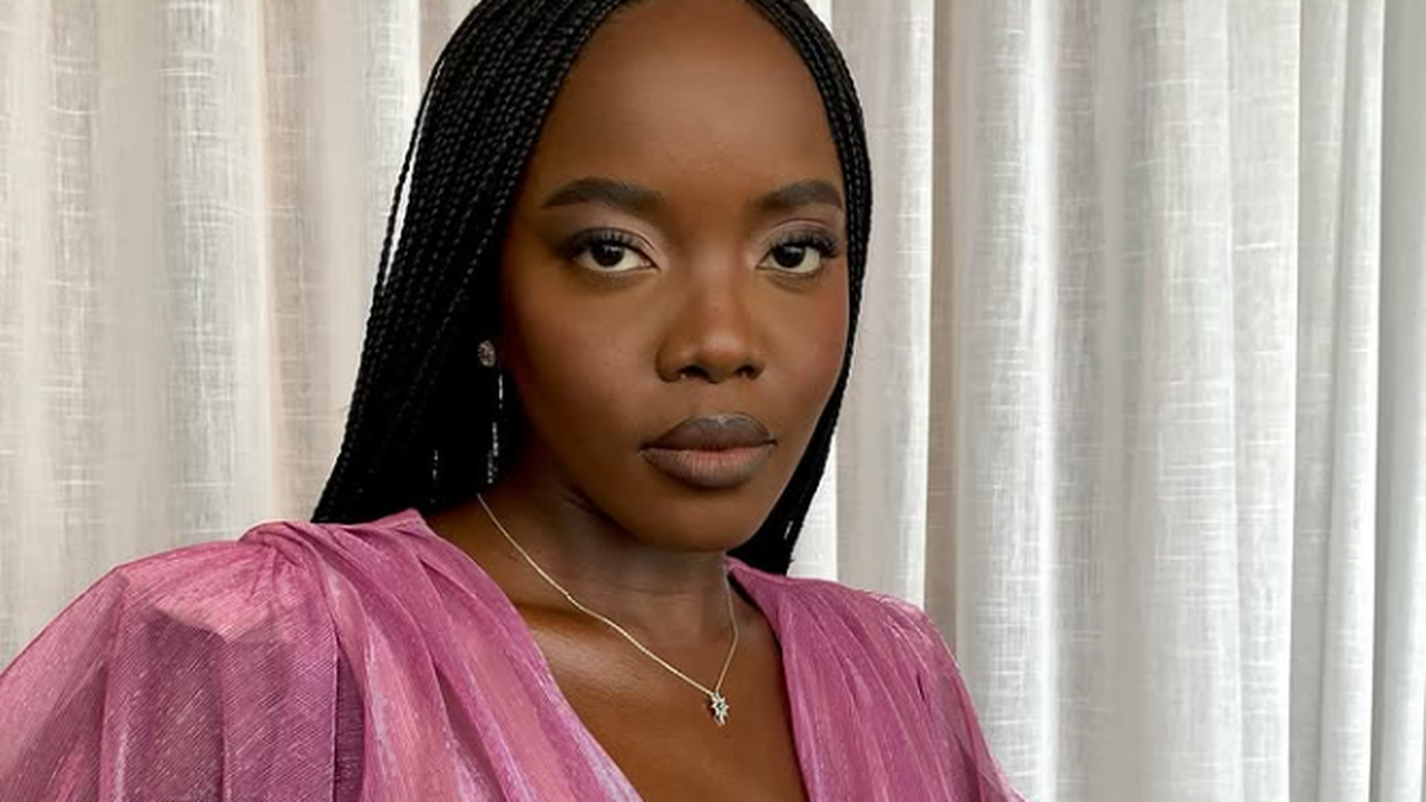 Clara Moneke fica 'impactada' com a sua 'mini sósia'