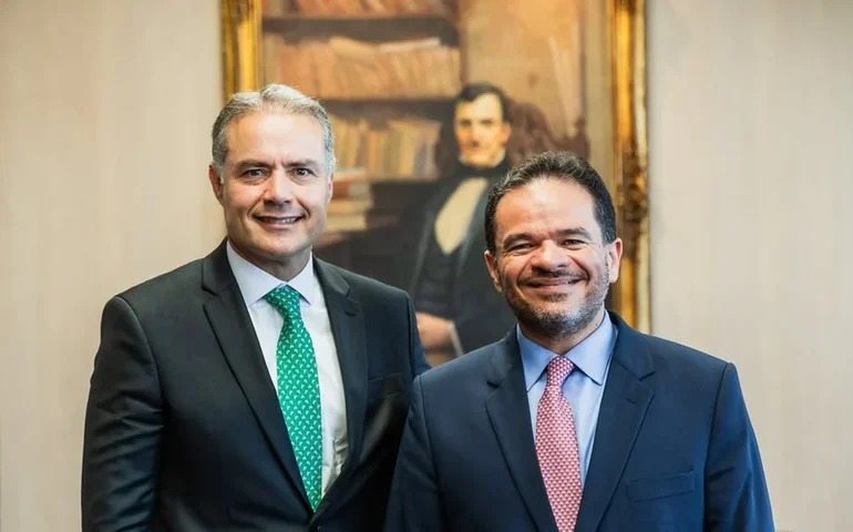 Qual o interesse de MV na candidatura de RF ao Governo de Alagoas?