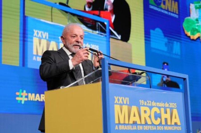 Lula anuncia programas na Saúde e na Habitação durante a solenidade de abertura da XXVI Marcha