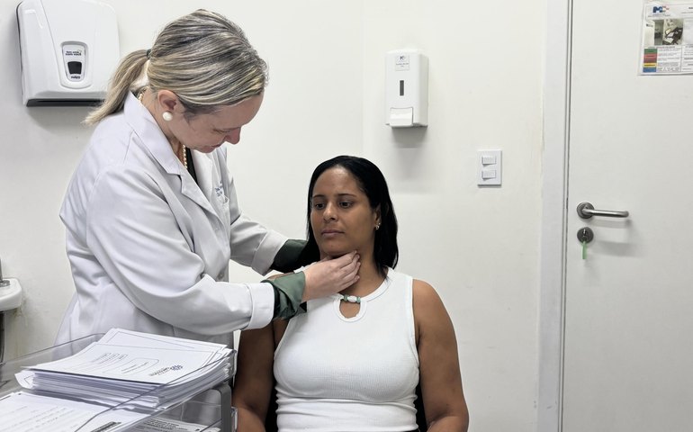 Médica do Hospital Metropolitano alerta para sinais de doenças na tireoide e destaca tratamento pelo SUS
