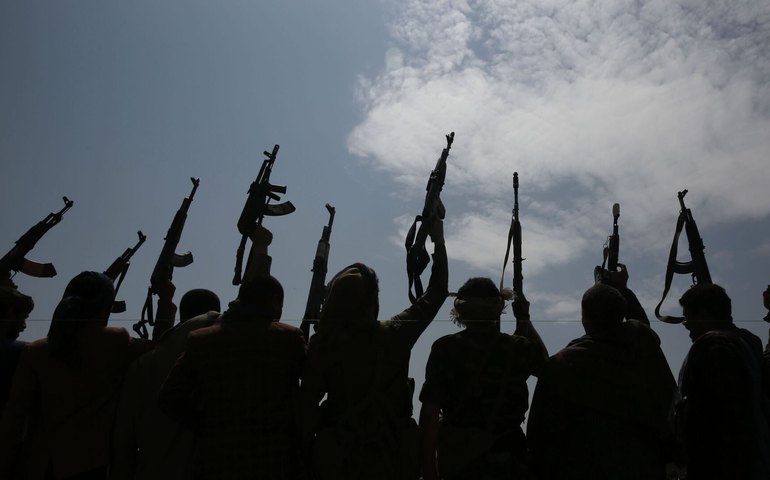Houthis declaram novos ataques com drones e mísseis ao centro e ao sul de Israel