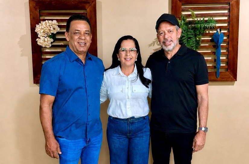 Edilza Alves recebe Arthur Lira em Lagoa da Canoa e confirma independência política e força de grupo