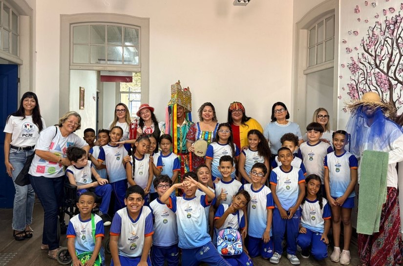 PCJE leva estudantes à Biblioteca Graciliano Ramos em ação de incentivo à leitura