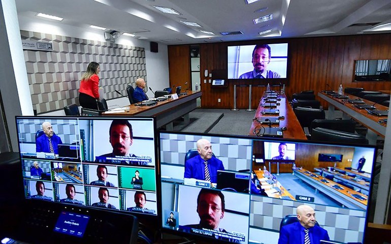 Projeto da Lei de Responsabilidade Educacional precisa ser aprimorado, dizem especialistas