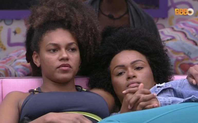 No &#8216;BBB 22&#8217;, &#8216;comadres&#8217; inseguras e conversas sobre o paredão