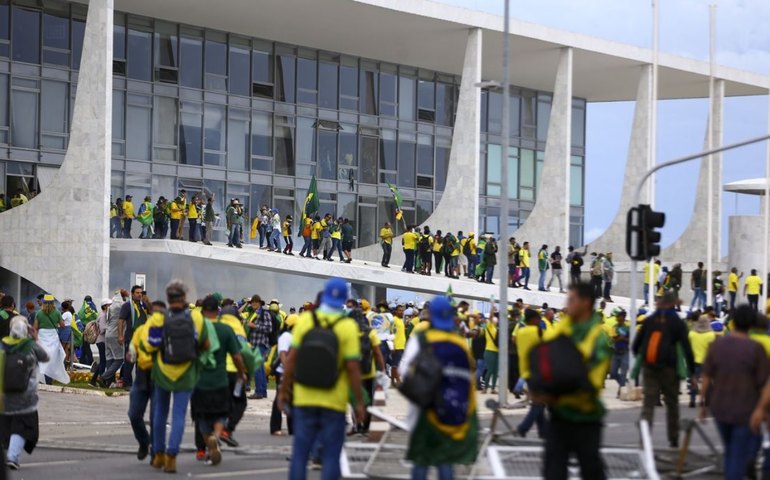 Lesa Pátria prende major da PM que ensinou 'táticas de guerrilha' a radicais