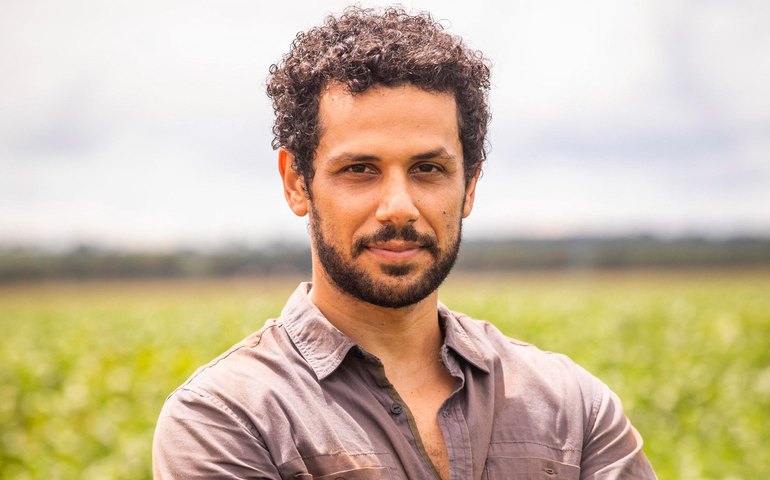 Amaury Lorenzo destaca importância do personagem em novela: 'muita gente foi impactada, diz