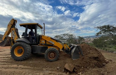 Prefeitura de Santana inicia obras para construir a Creche CRIA em parceria com o Governo de AL 