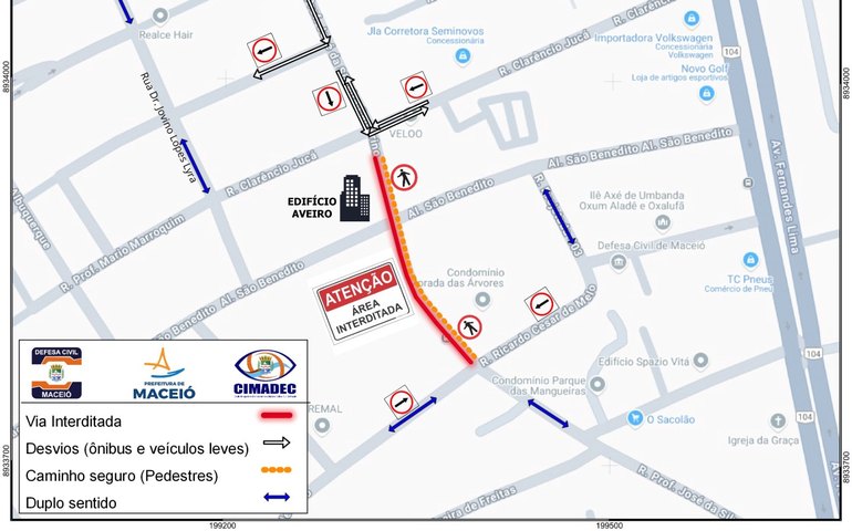 Trecho de rua no Pinheiro é interditado para demolição de edifício