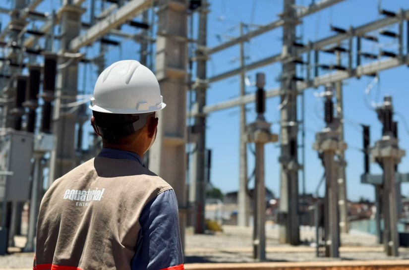 Dia do Eletricista: sonho realizado de pai inspira o filho a seguir a mesma profissão