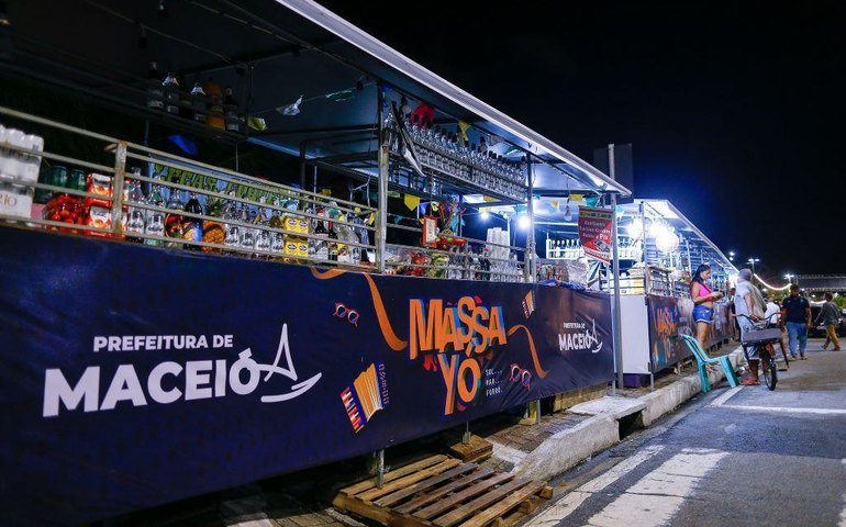 Ambulantes celebram renda extra e oportunidade de trabalho durante o São João Massayó 2025