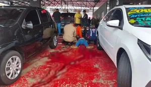 Socorristas tentaram reanimar jovem baleado, mas esforços não foram capazes de surtir efeitos