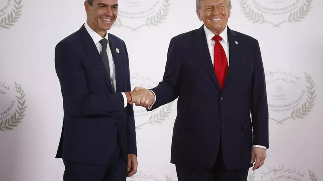 Trump chama crise migratória na Espanha de 'terrível' e faz alerta a eleitores