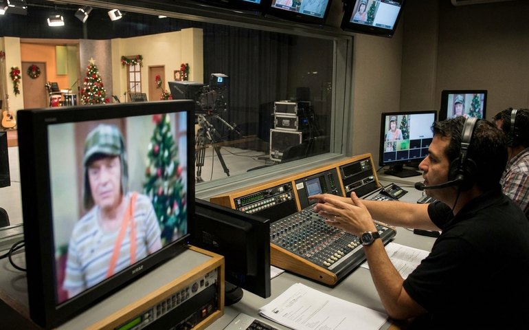 SBT substitui especial de Zezé Di Camargo por episódio inédito de Chaves