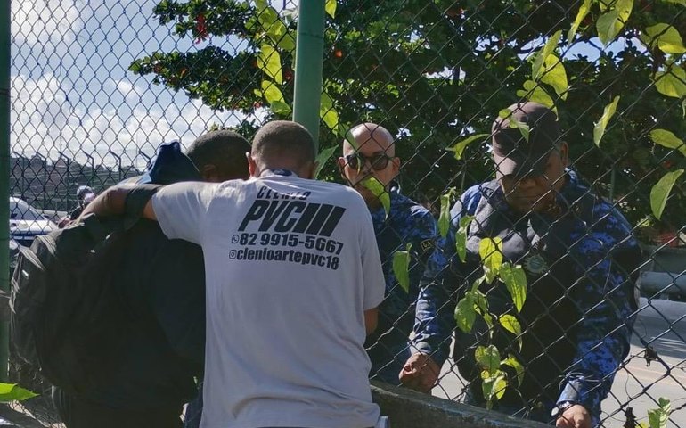 Guarda Municipal de Maceió impede tentativa de suicídio na ponte do Reginaldo