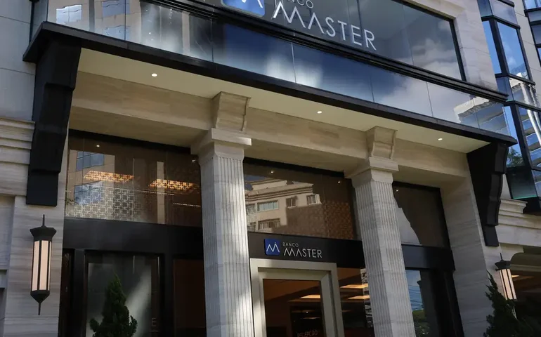 Justiça proíbe que Banco Master retenha valores referentes a empréstimos consignados de servidores do Governo do Rio