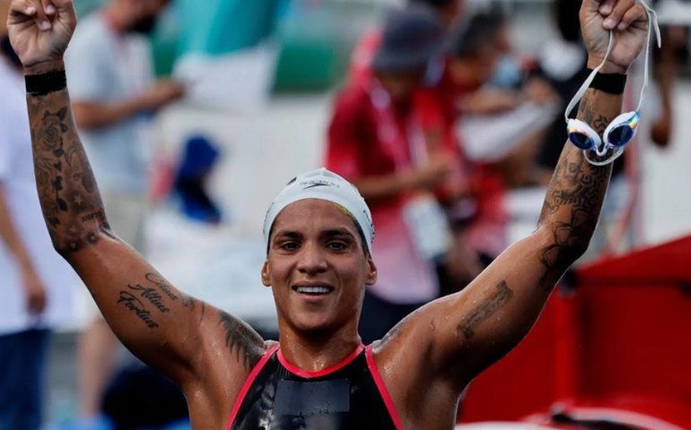 Ana Marcela fica com o bronze nos 5 km de Águas Abertas no Mundial de Fukuoka