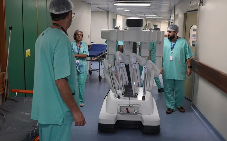 Inca inaugura primeiro centro de treinamento em cirurgia robótica do SUS
