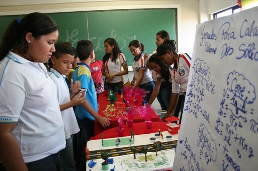 Alunos da rede estadual de Atalaia apresentam trabalhos no Matfest