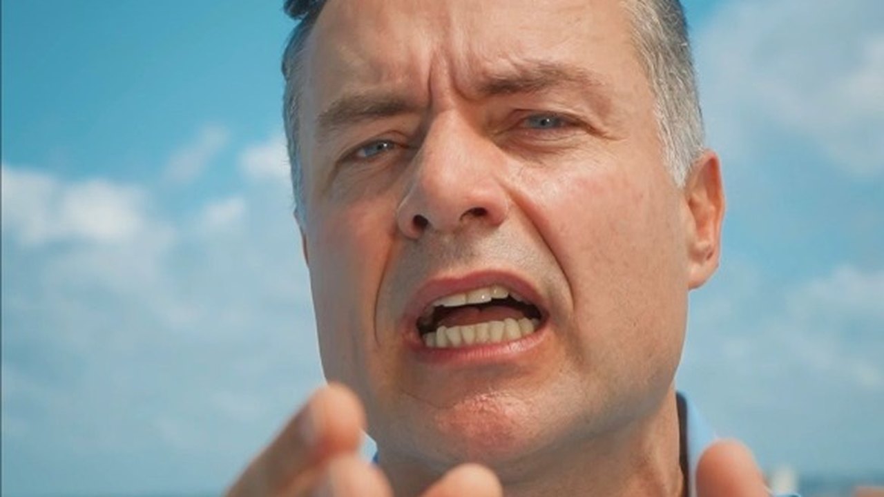 Renan Filho rebate ataques de JHC sobre o VLT: “Nunca fez nada pelo interior de Alagoas”