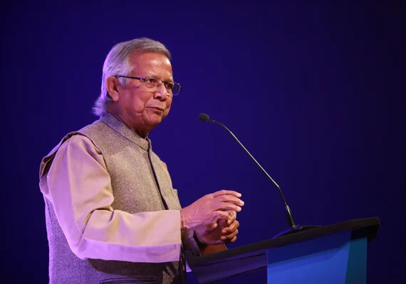 Prêmio Nobel da Paz Muhammad Yunus é condenado à prisão em Bangladesh