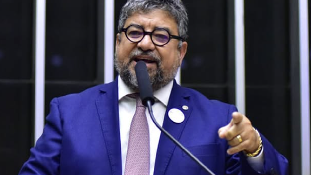 Quaquá diz que Lulinha vive em condições precárias na Espanha