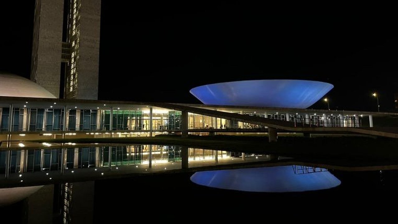 Iluminação azul do Congresso integra ações pelo Dia Mundial de Conscientização do Autismo