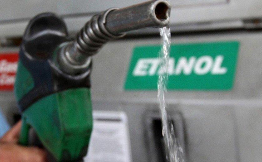 Etanol está mais competitivo em relação à gasolina em 7 Estados e no DF, afirma ANP