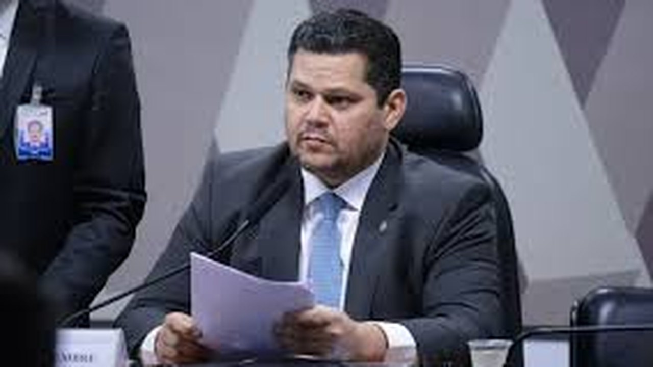 Alcolumbre diz que 'Congresso seguirá atento ao desenrolar da crise' no Rio e pauta projeto que endurece prisões