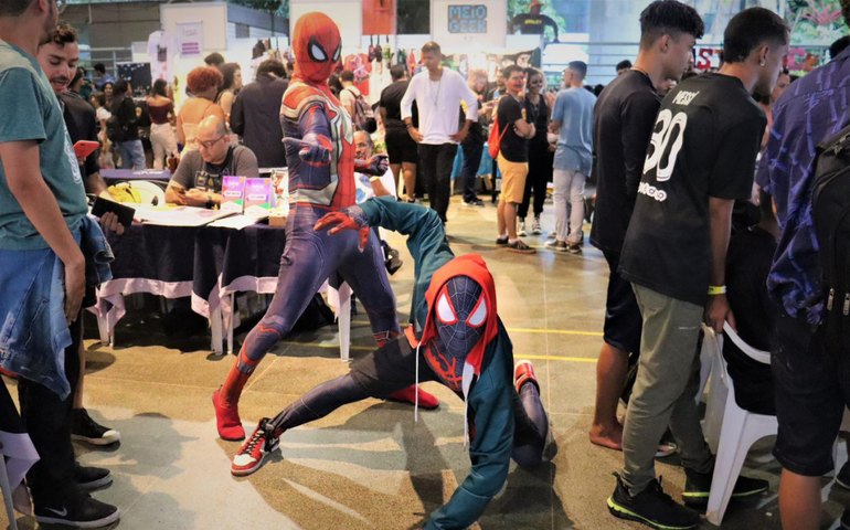 Com milhares de pessoas no público, quinta edição do Sesc Geek movimenta cenário nerd em Maceió