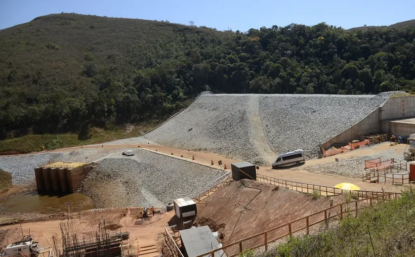 Vale elimina barragem que tirou quase 300 pessoas de distrito em Minas