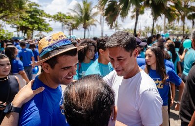 Vice-prefeito participa da Caminhada do Amor 2025, no Corredor Vera Arruda