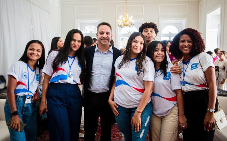 Com aprovação de 85% da população, educação pública de Alagoas avança com investimentos