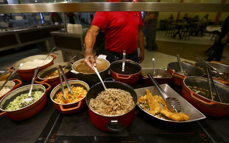 Mais de 61 milhões de brasileiros sofrem com insegurança alimentar, aponta FAO