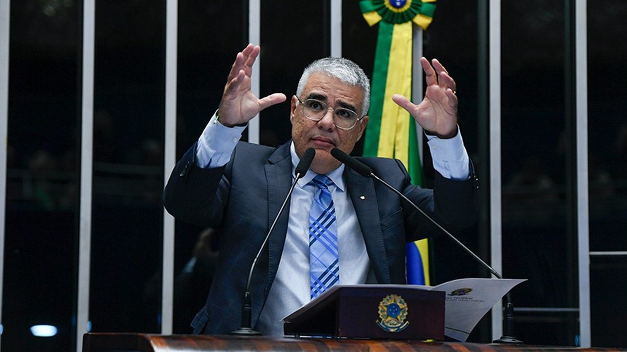 Eduardo Girão critica fim dos hospitais psiquiátricos de custódia