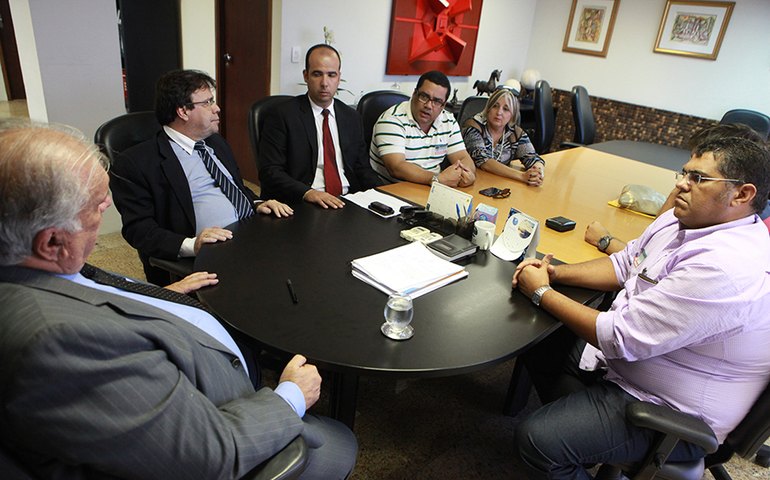 Presidência do TJ recebe membros do Sindicato dos Agentes Penitenciários