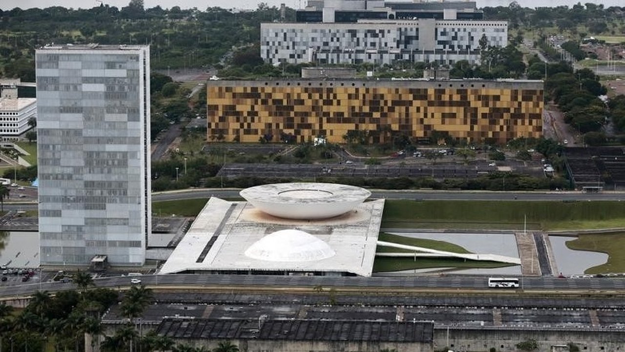 Frente Parlamentar de Recursos Naturais e Energia repudia ataques à Brasília