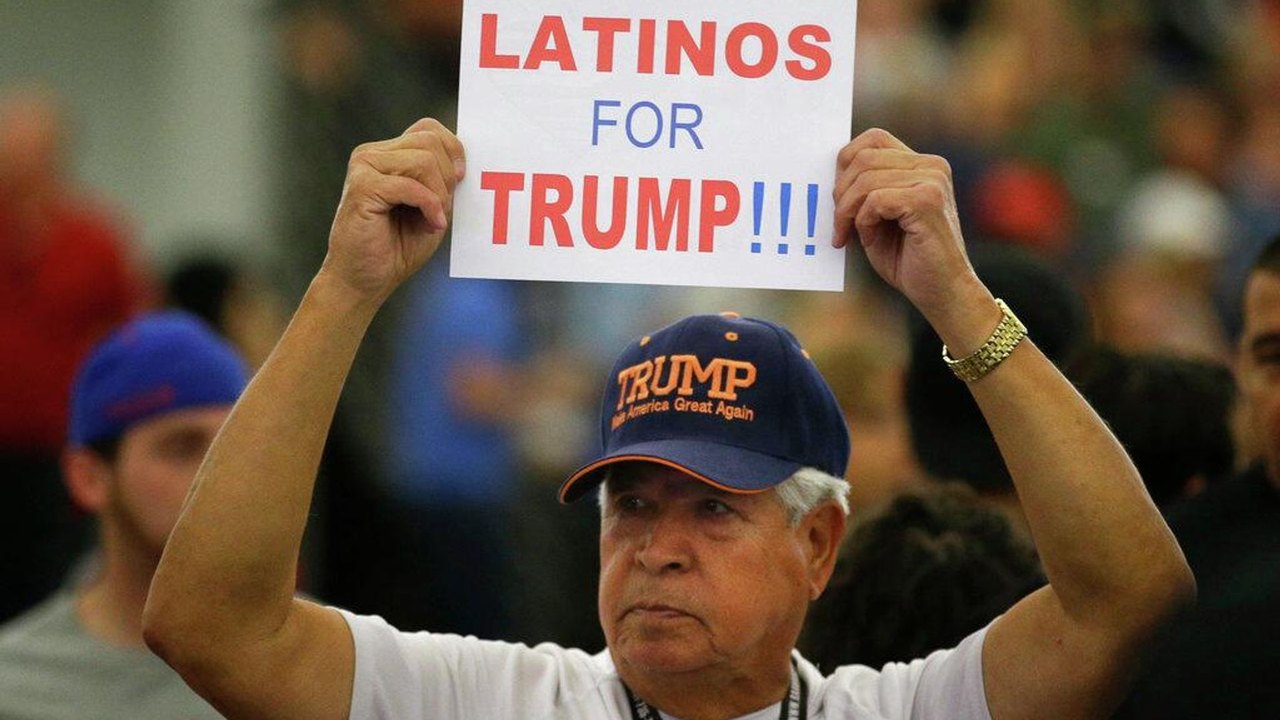 Por que os democratas não conseguem atrair os eleitores latinos que se distanciam de Trump?
