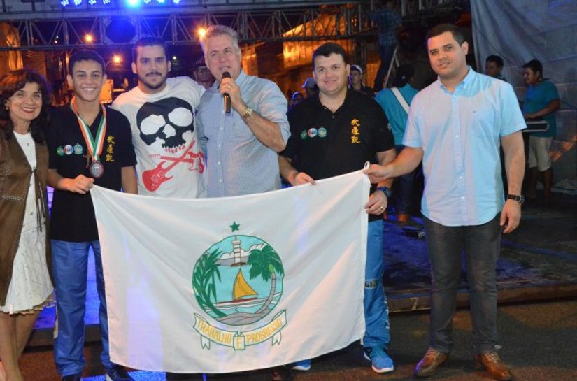 Ensaio junino e visita do vice campeão de karatê em Coruripe