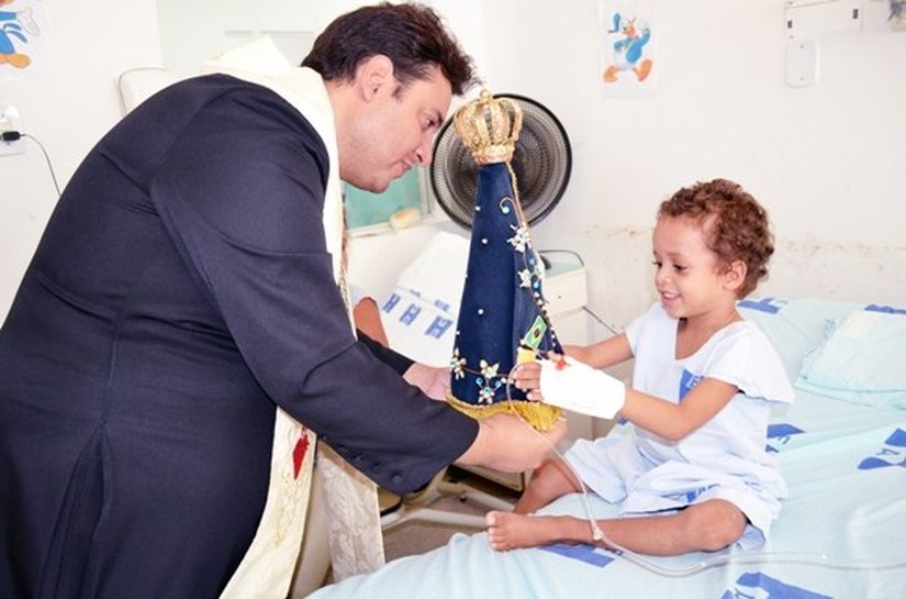 Helvio Auto recebe visita da imagem peregrina de Nossa Senhora Aparecida