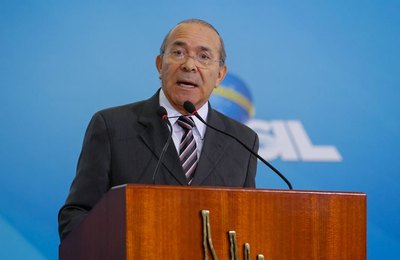Eliseu Padilha assume interinamente Ministério do Trabalho