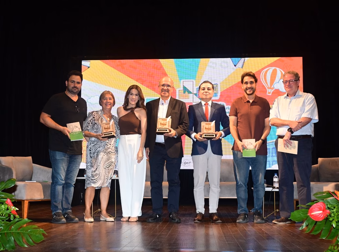 Biografia do Dr. Hélio Lopes é lançada durante a 5ª Festa Literária de Penedo