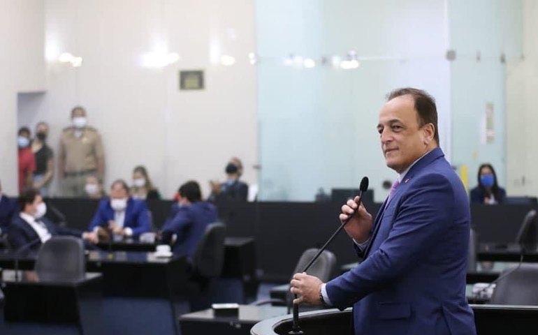 Deputado Galba Novaes cobra da BRK regularização no abastecimento de água nos municípios de Messias e Marechal Deodoro